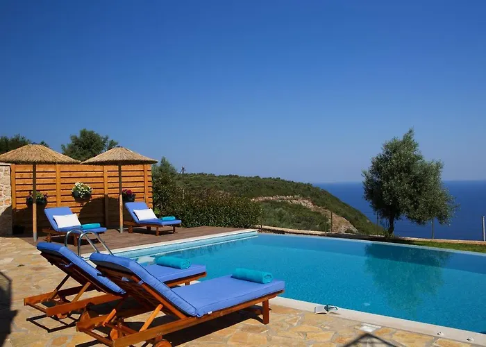 Thea Thalatta * Tsoukaladhes