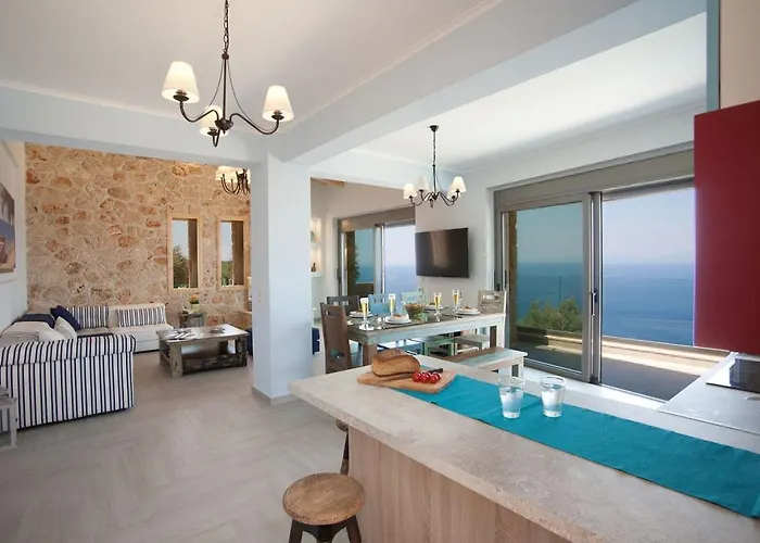 Thea Thalatta Villa Tsoukaladhes