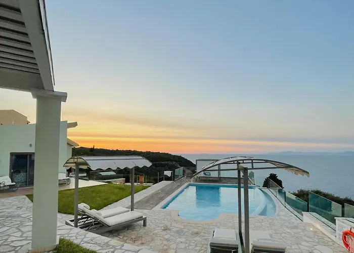 Thea Thalatta * Tsoukaladhes