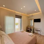 Thea Thalatta Villa *