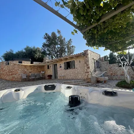 Thea Thalatta Villa